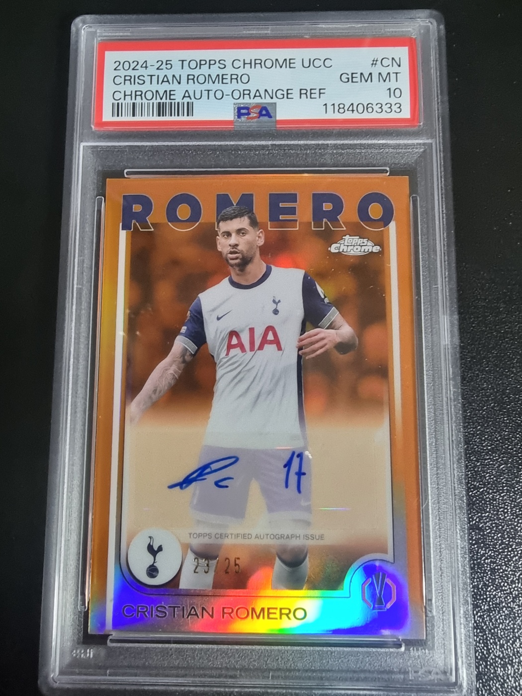2024-25 Topps Chrome Auto Cristian Romero 대표 이미지
