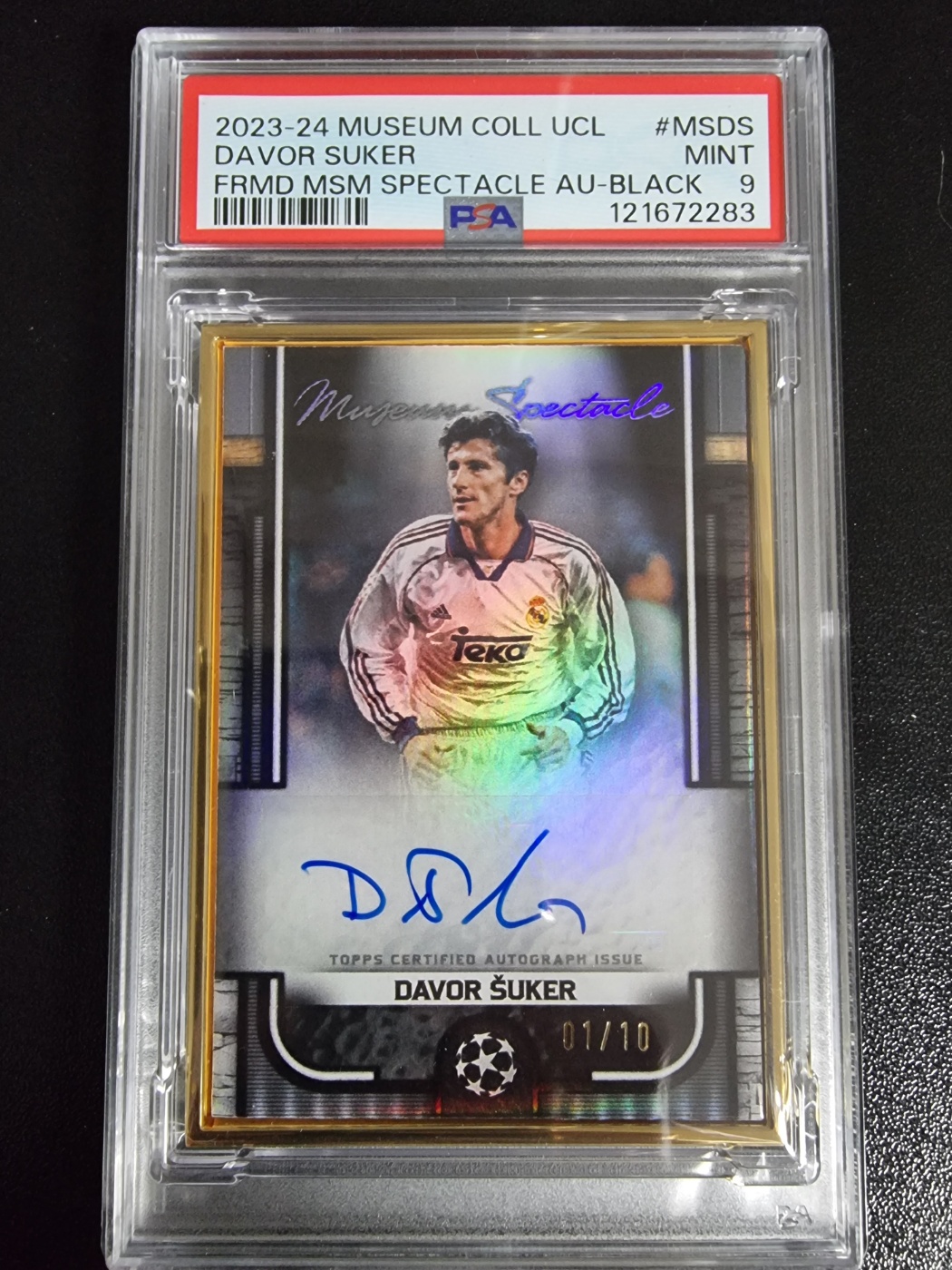 2023-24 Topps Museum Framed Auto Davor Suker 대표 이미지