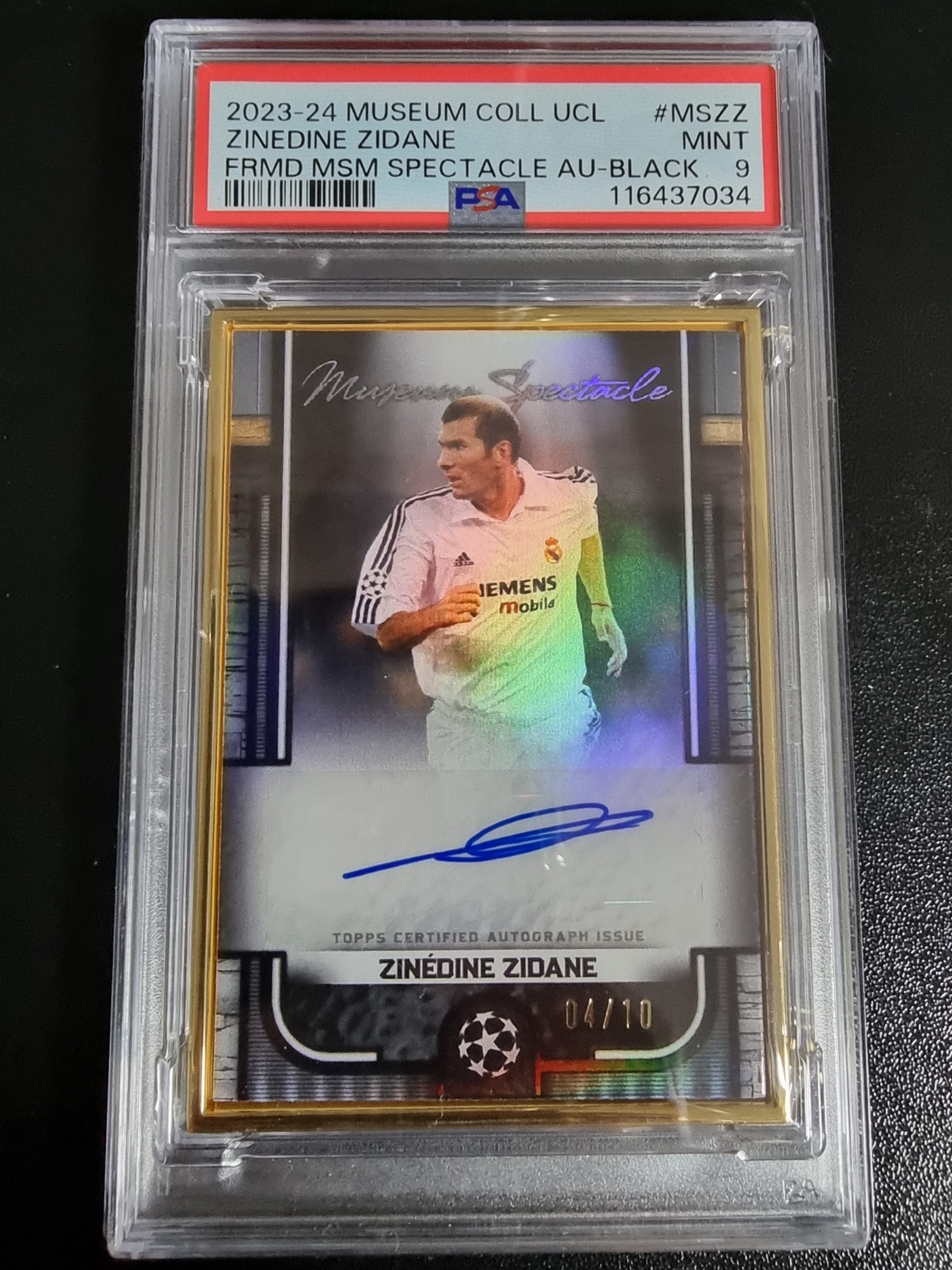 2023-24 Topps Museum Framed Auto Zinedine Zidane 대표 이미지