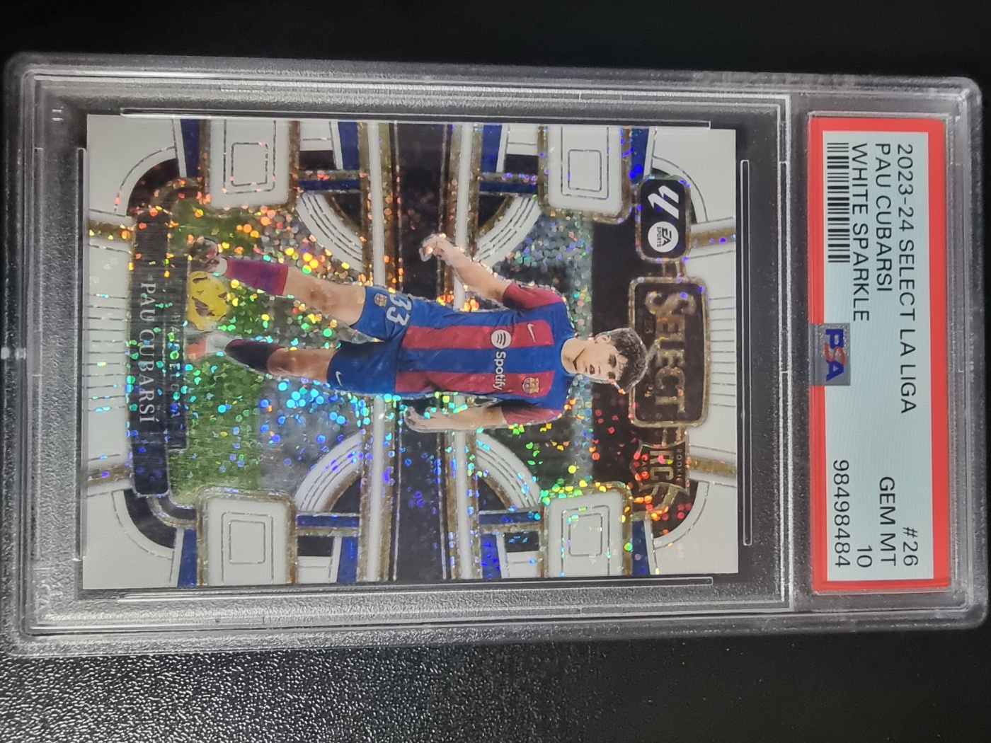 2023-24 Panini Select White Sparkle RC Pau Cubarsi 대표 이미지