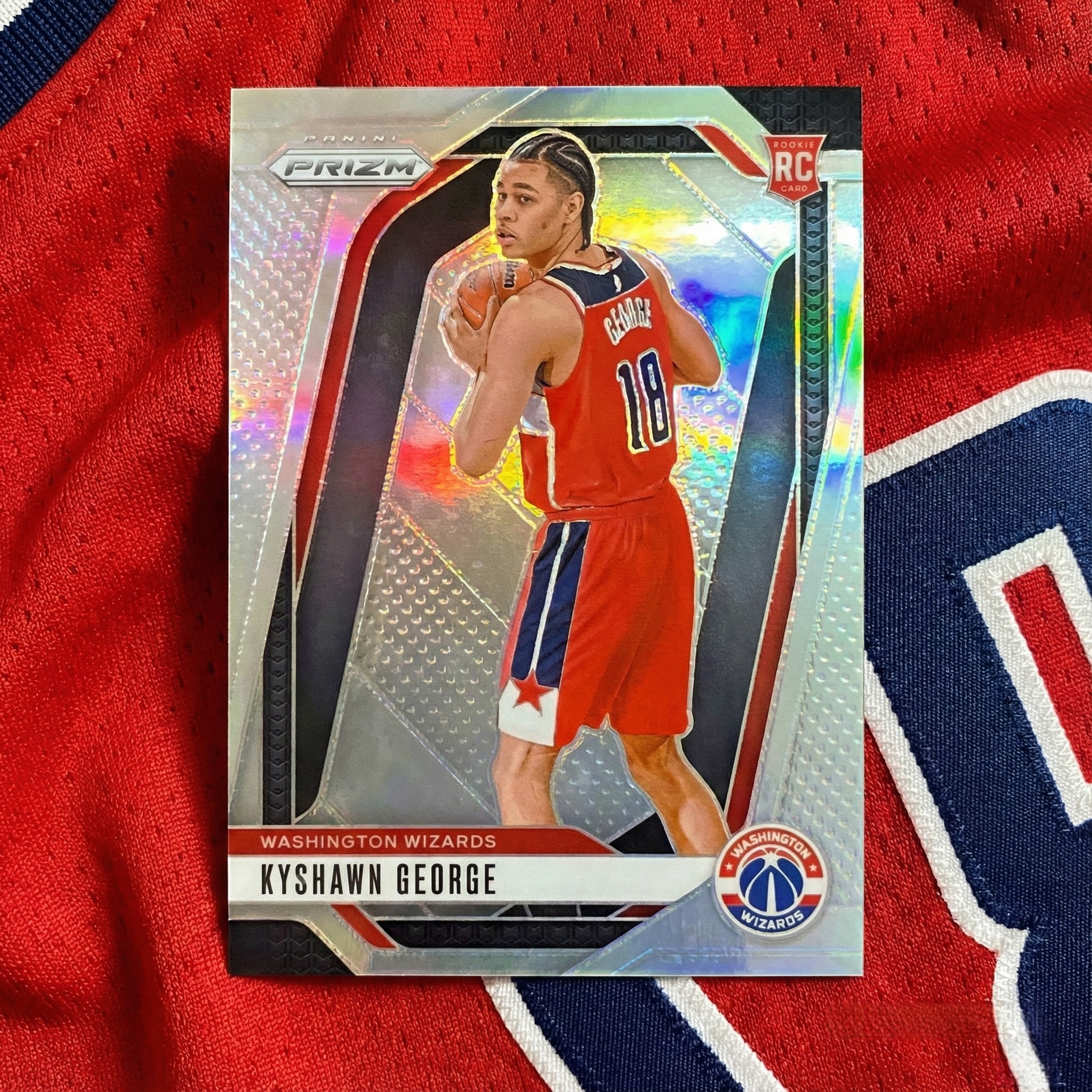 2024-25 Panini Prizm Kyshawn George Silver Prizm 대표 이미지